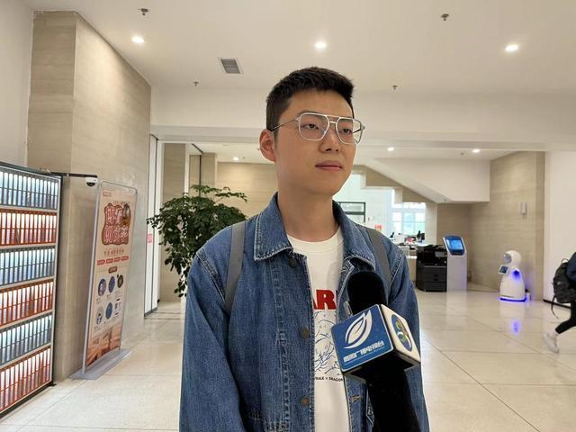 图书馆智慧服务内容_智慧图书馆服务机器人系统_图书馆智能化系统