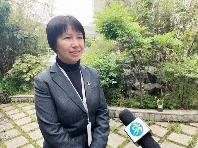 图书馆智慧服务内容_智慧图书馆服务机器人系统_图书馆智能化系统