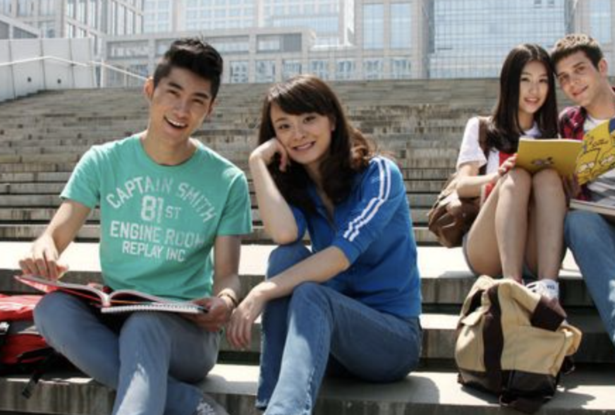 大学图书馆对学生的好处_电子图书馆对大学生的好处_图书馆对于大学生的作用
